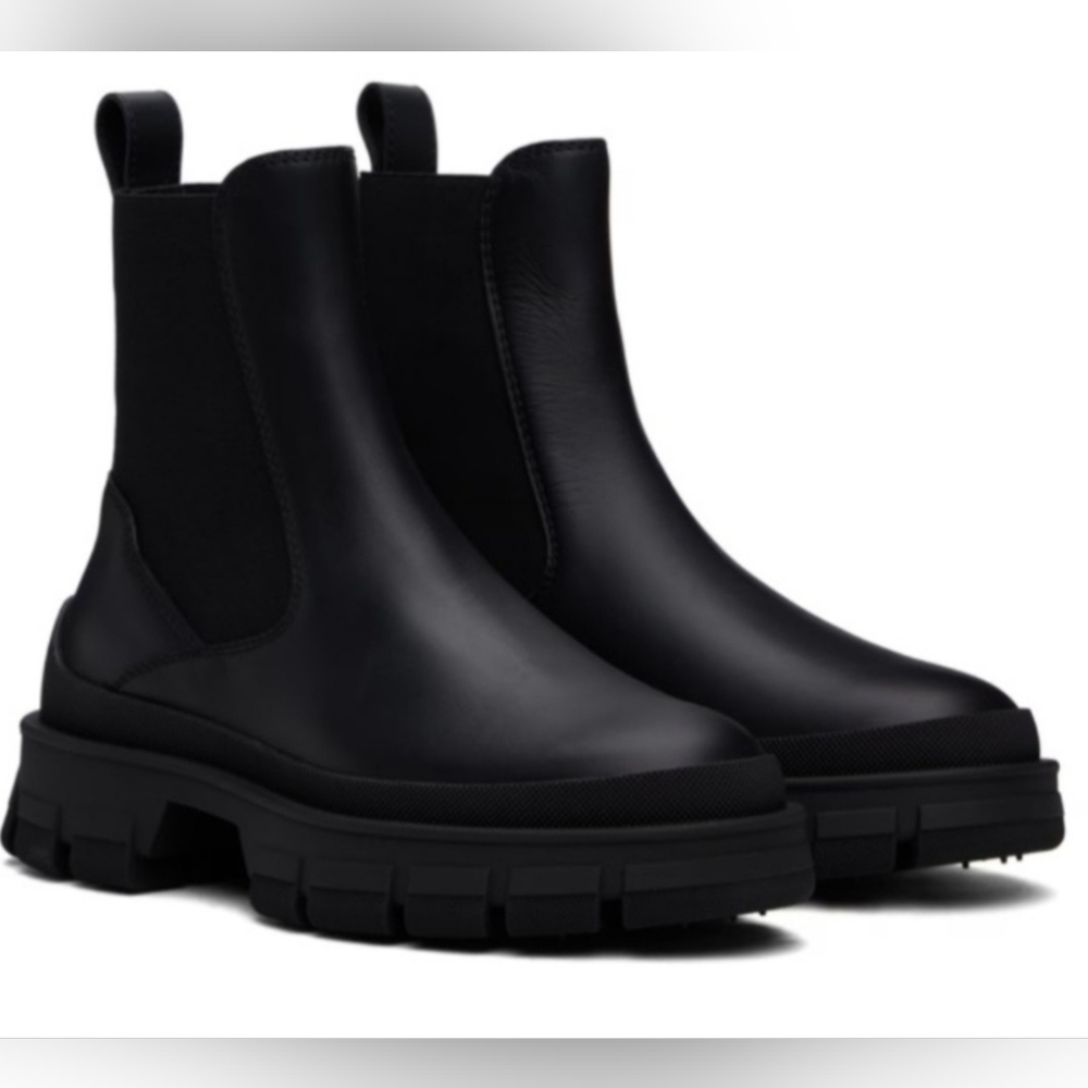 NWT Moncler Hevea Chelsea Boot Black 36.5